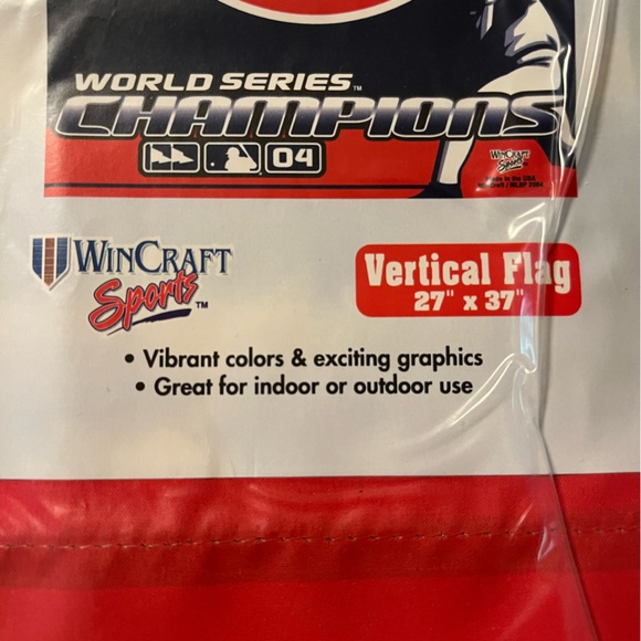 NWT Boston Red Sox 2004 World Series Champions Indoor/Outdoor Vertical Flag - Picture 3 of 5
